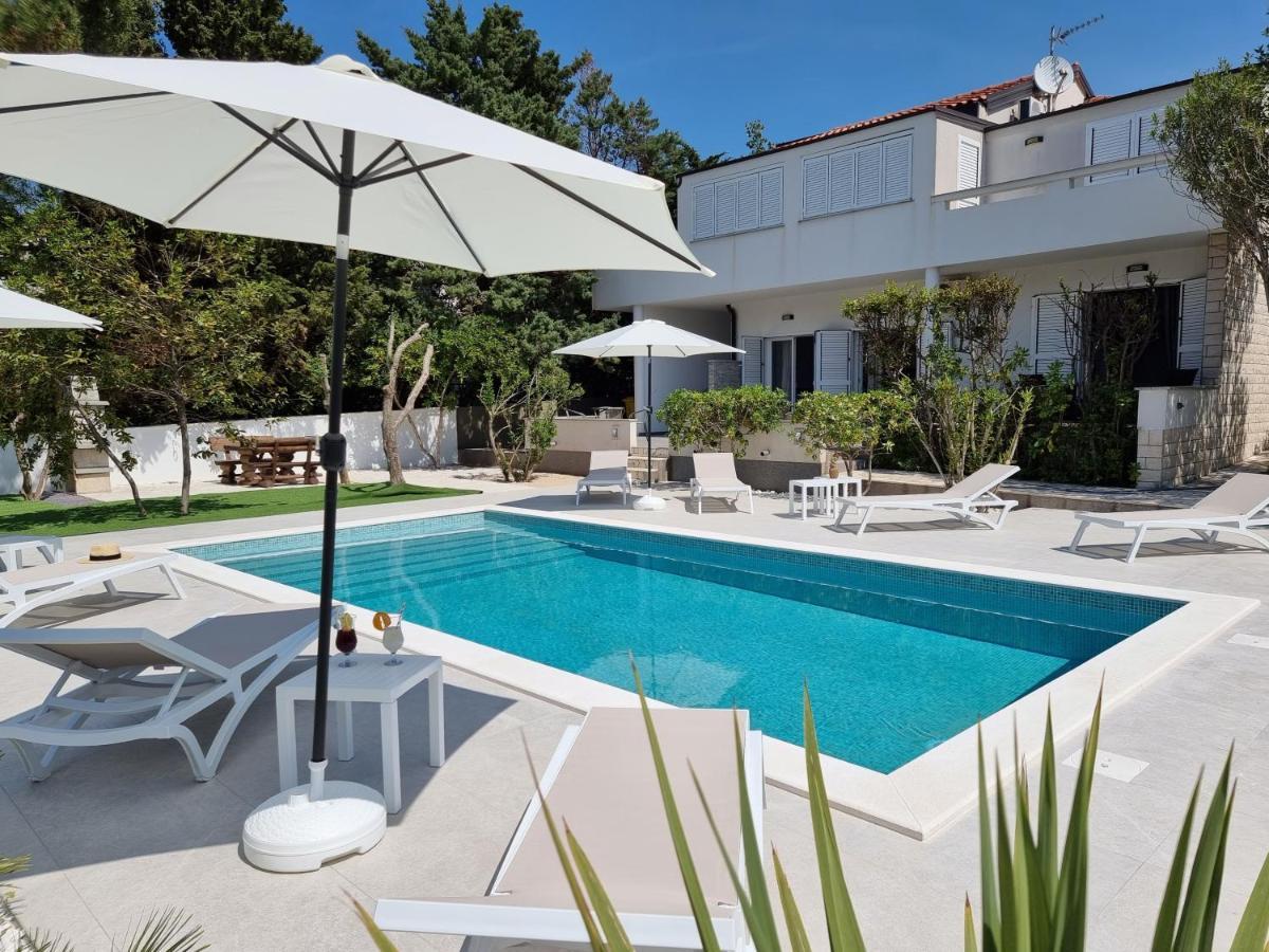 Villa FLAMINGO Deluxe Novaglia Esterno foto