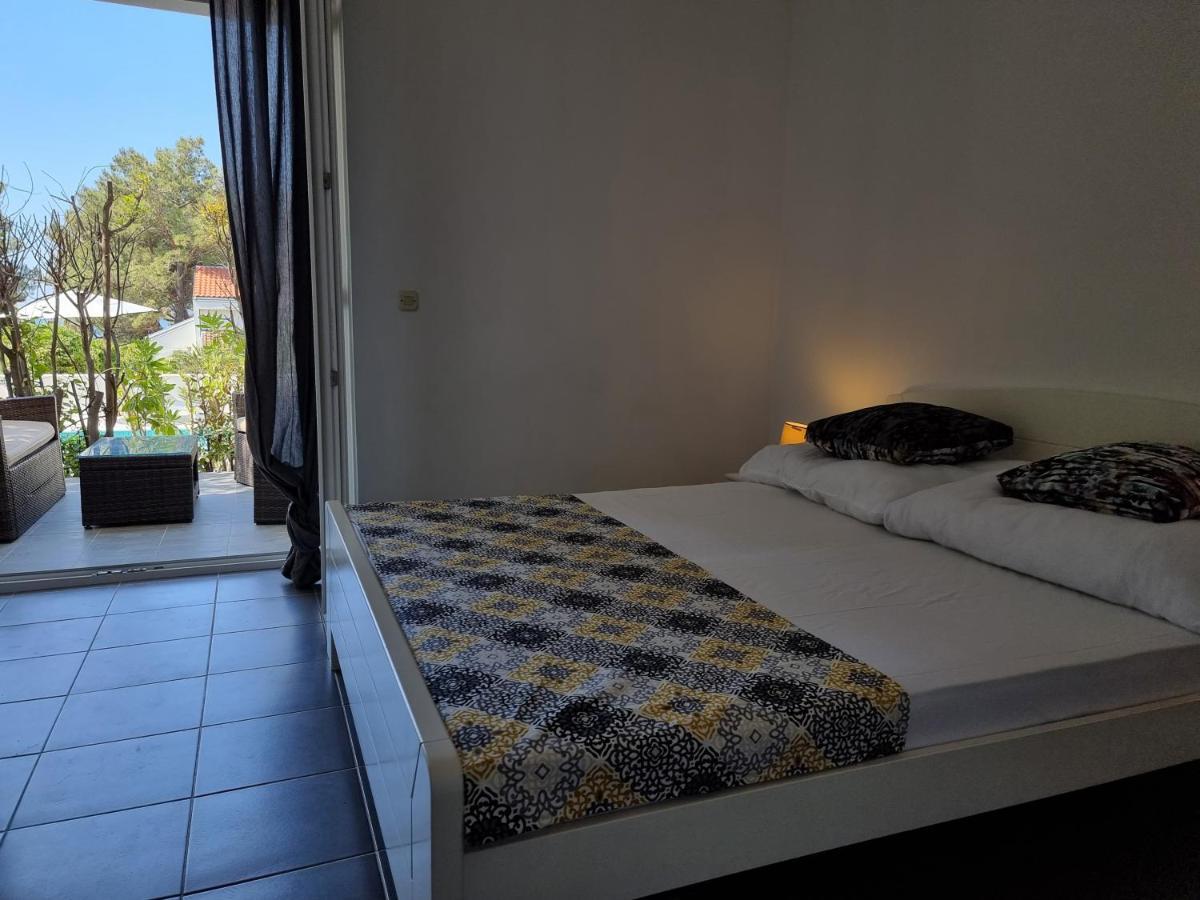 Villa FLAMINGO Deluxe Novaglia Esterno foto