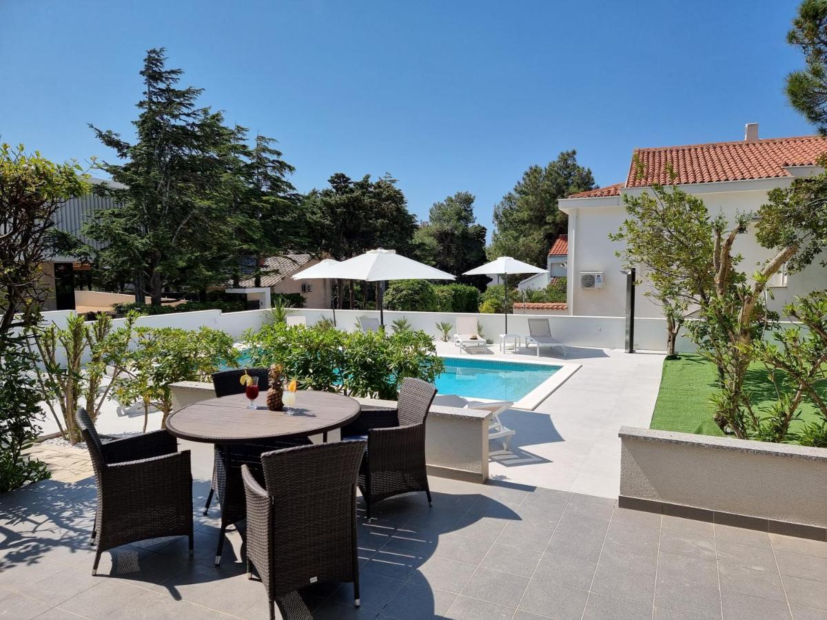 Villa FLAMINGO Deluxe Novaglia Esterno foto