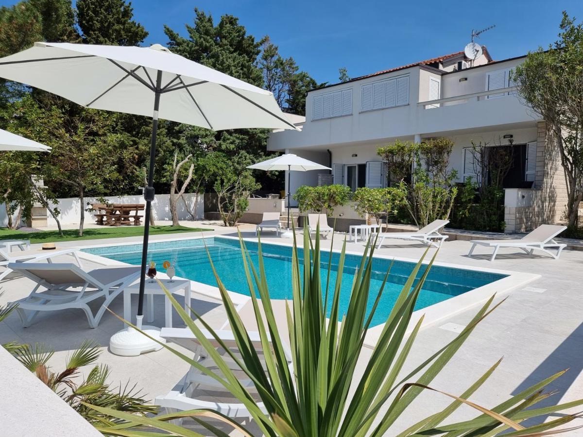 Villa FLAMINGO Deluxe Novaglia Esterno foto