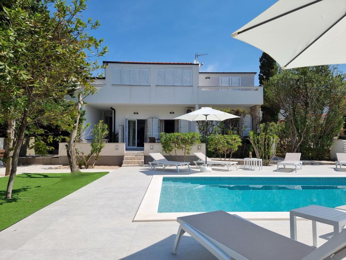 Villa FLAMINGO Deluxe Novaglia Esterno foto